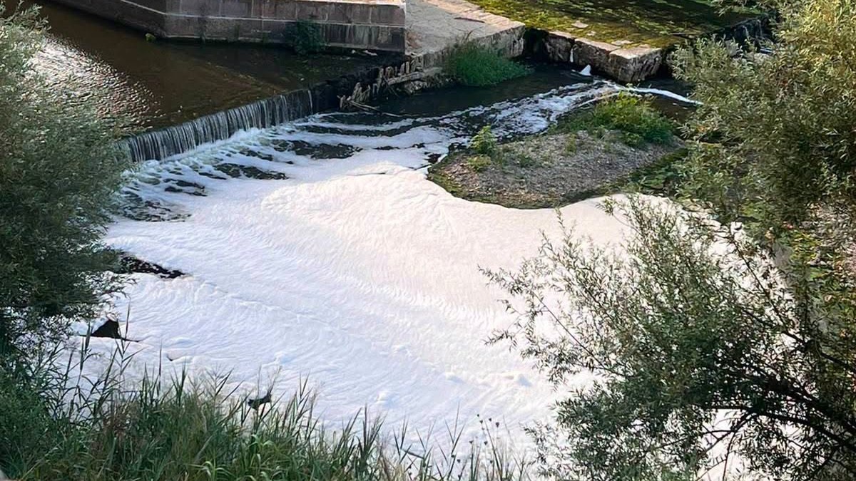 Fiume Calore a Benevento: dossier CNSBII su schiuma, scarichi e Ponte Valentino